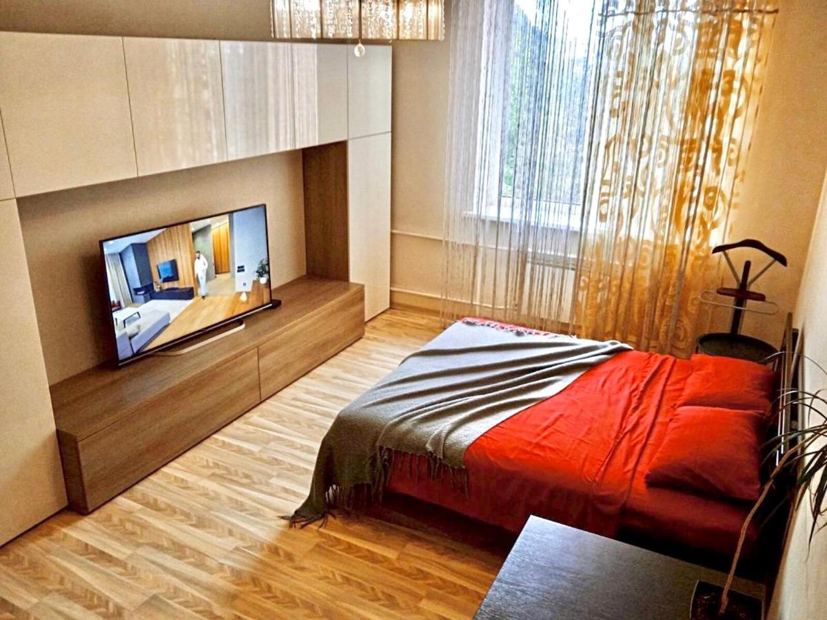 Vip Квартира Подобово Центр, 2 Кімнати, Смарт Тв, Документи Apartment รีฟเน ภายนอก รูปภาพ