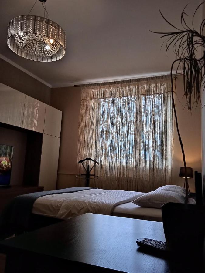 Vip Квартира Подобово Центр, 2 Кімнати, Смарт Тв, Документи Apartment รีฟเน ภายนอก รูปภาพ